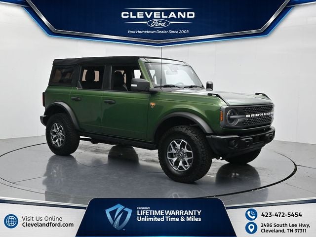 2023 Ford Bronco Badlands in Eruption Green Metallic — front three-quarter view