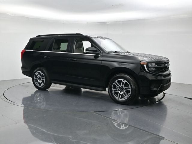 2025 Ford Expedition — rear three-quarter view