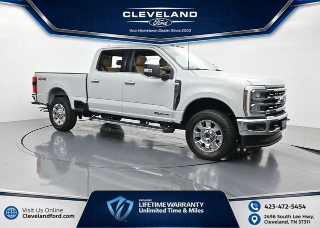 2026 Ford F-250SD Lariat in Avalanche — front three-quarter view