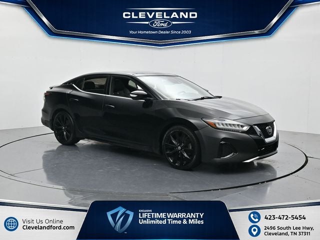 2019 Nissan Maxima SR in Super Black — front three-quarter view