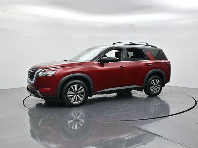 2022 Nissan Pathfinder — detail view
