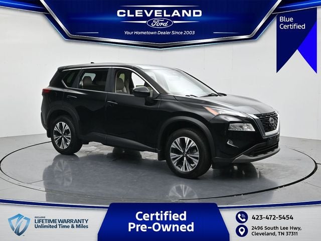 2023 Nissan Rogue SV in Super Black — front three-quarter view